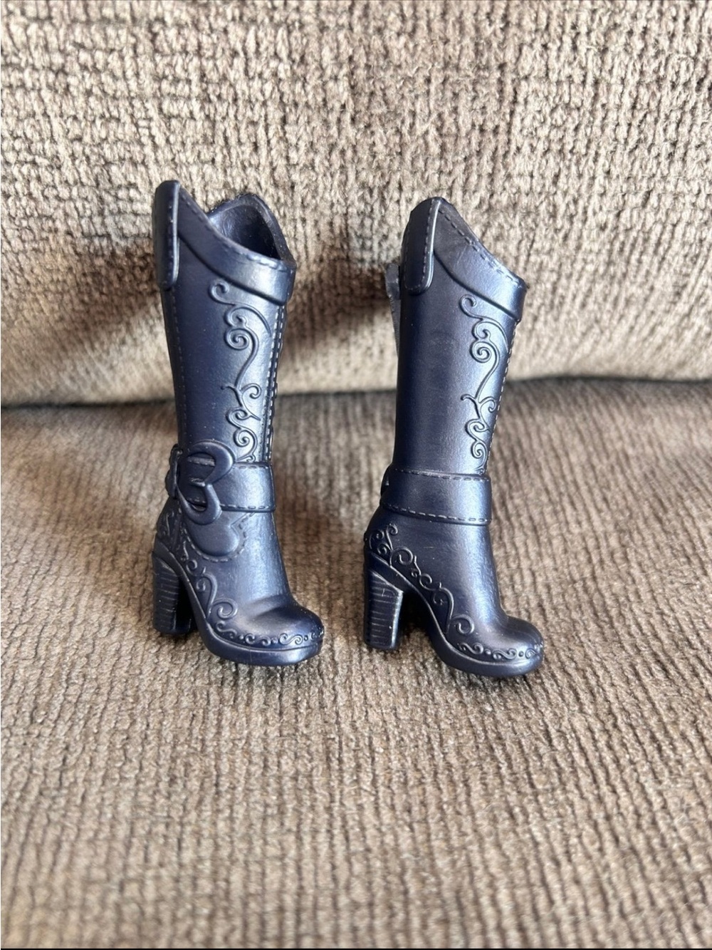 Monster High Doll G3 Draculaura Fangtastic Rockin Food Truck Cowboy Boots
